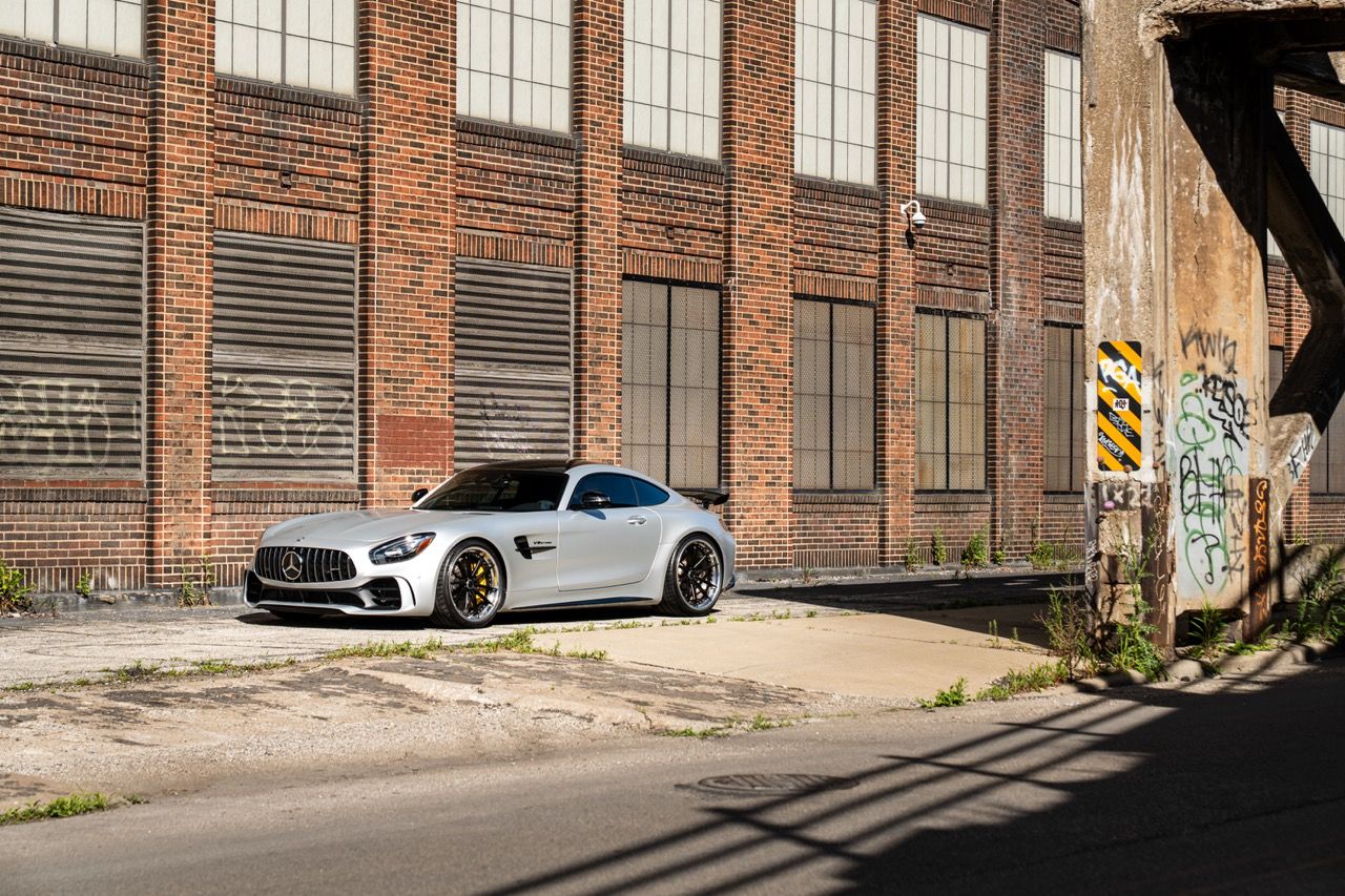Mercedes-Benz AMG GTR with Motivo Forged CS-N custom wheels in frozen black face and gloss polished clear lip side view — view 25