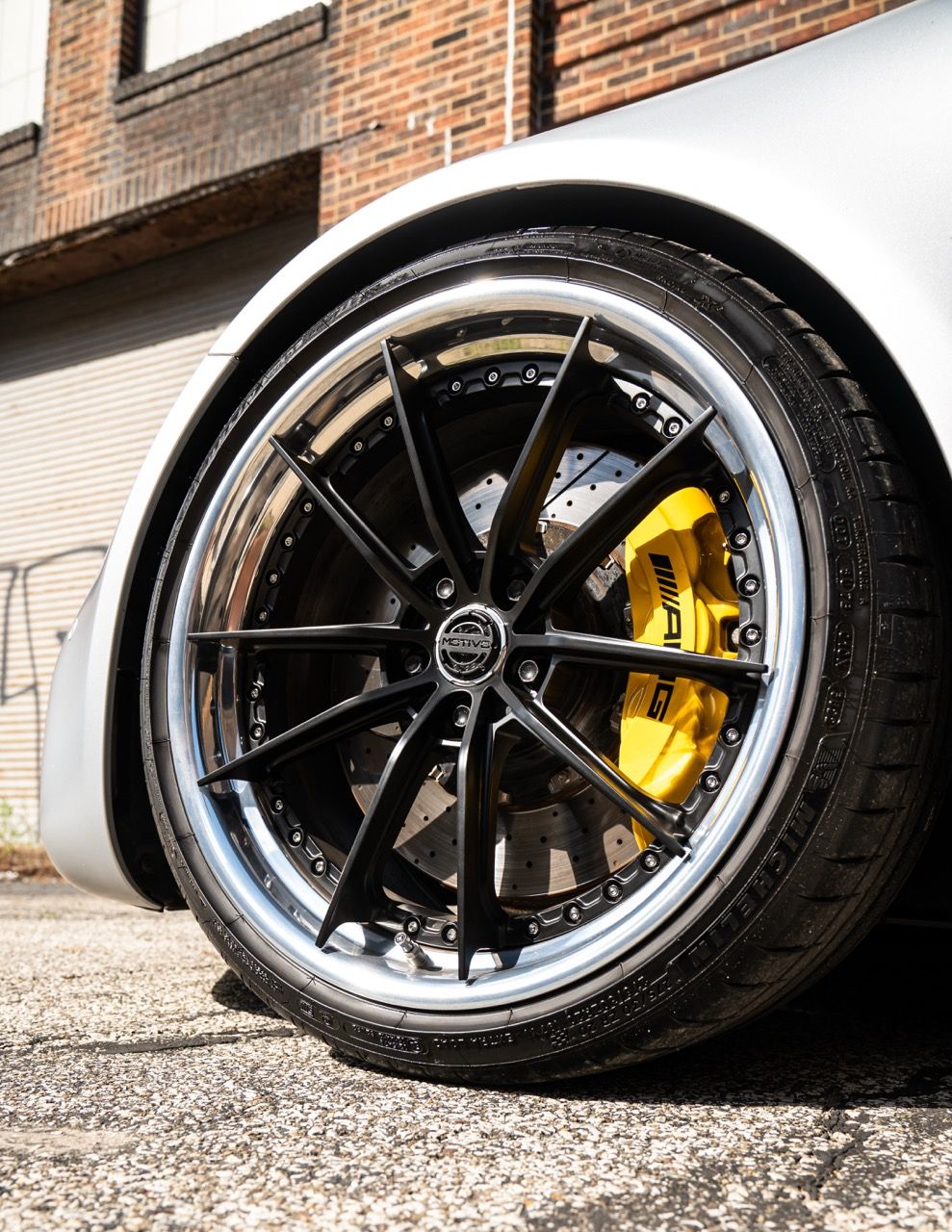 Mercedes-Benz AMG GTR with Motivo Forged CS-N custom wheels in frozen black face and gloss polished clear lip side view — view 28
