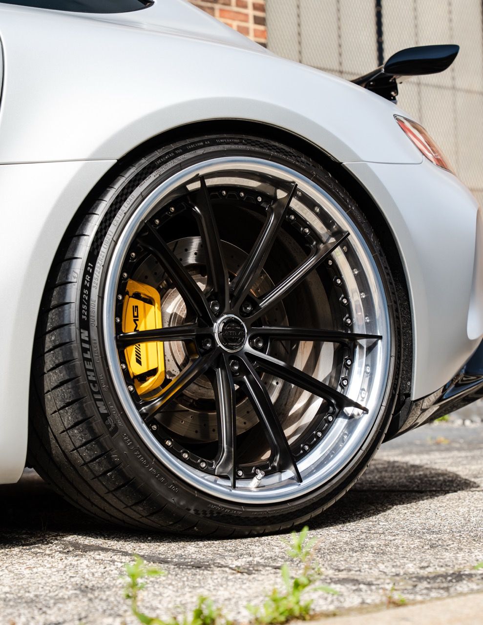 Mercedes-Benz AMG GTR with Motivo Forged CS-N custom wheels in frozen black face and gloss polished clear lip side view — view 35