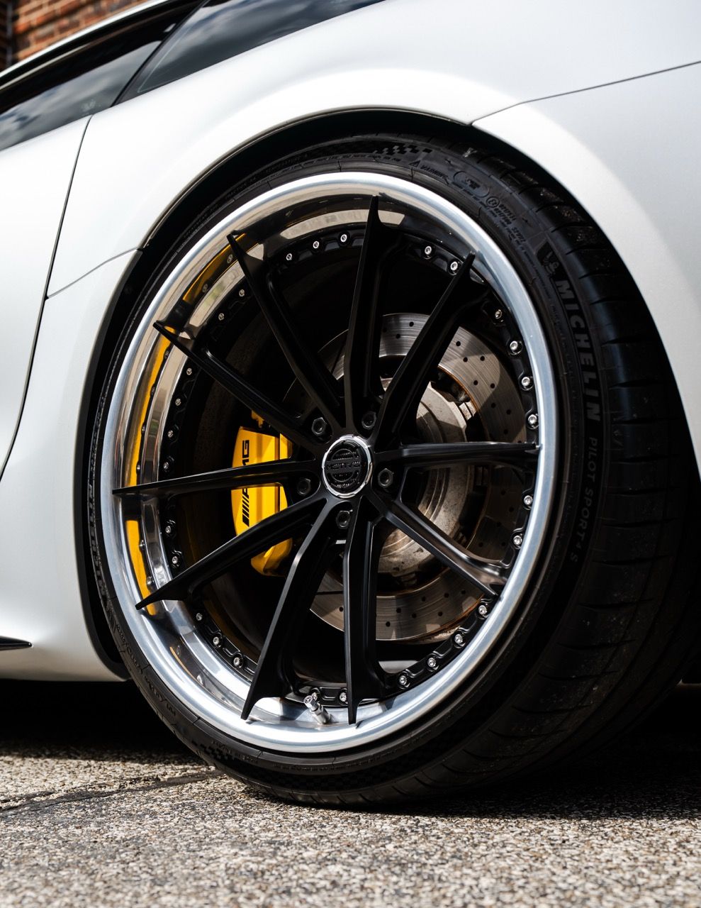 Mercedes-Benz AMG GTR with Motivo Forged CS-N custom wheels in frozen black face and gloss polished clear lip wheel side view