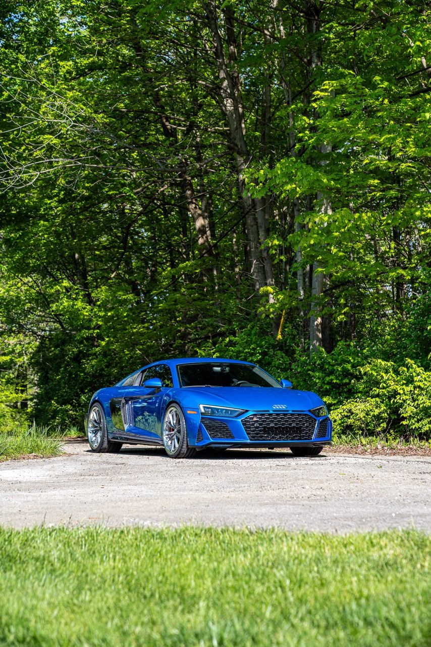 Gen 3 Audi R8 with Motivo Forged CS-M custom wheels in frozen brushed gunmetal face and gloss polished clear lip side view — view 6