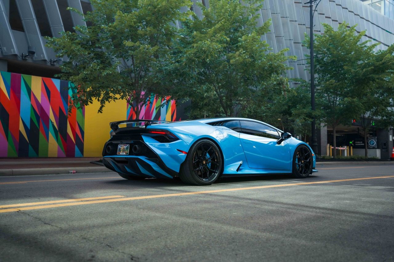 Lamborghini Huracan Tecnica with Motivo Forged MB-L custom wheels in gloss black face side view — view 16